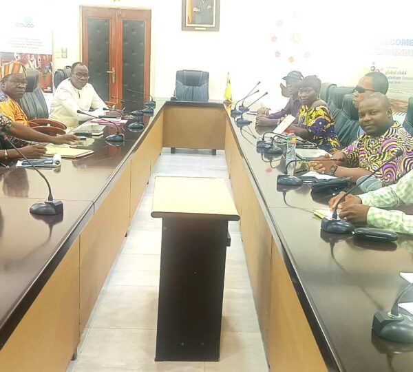 Arrêtés Portant conditions d’admission aux examens du CEP, BEPC et concours Nationaux au Bénin : La FAPHB et un consortium d’ONG échangent avec les cadres du MEMP