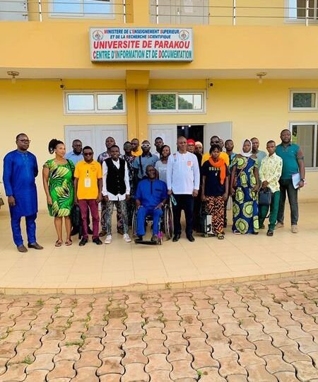 La bibliothèque dotée de matériels informatiques pour renforcer l’inclusion des étudiants handicapés