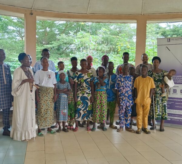 l’ONG Bartimé renforce la résilience des enfants de personnes handicapées visuelles