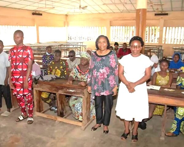 Centre de Métiers : 25 étudiants handicapés qui se forment en savonnerie et en production de cosmétiques