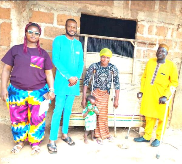 La FAPHB en visite de suivi auprès des bénéficiaires du projet Pro-Handicap