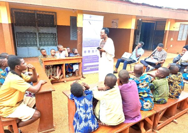 L’ONG Bartimé œuvre pour la résilience des enfants de personnes handicapées visuelles