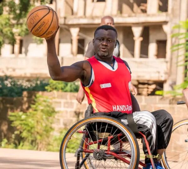 Pratique du basket Ball en fauteuil roulant : Quand la passion rime avec professionnalisme