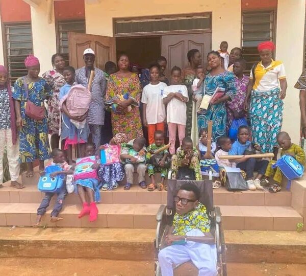 ONG Équilibre BENIN offre des kits aux enfants handicapés grâce à l’accompagnement de ses partenaires