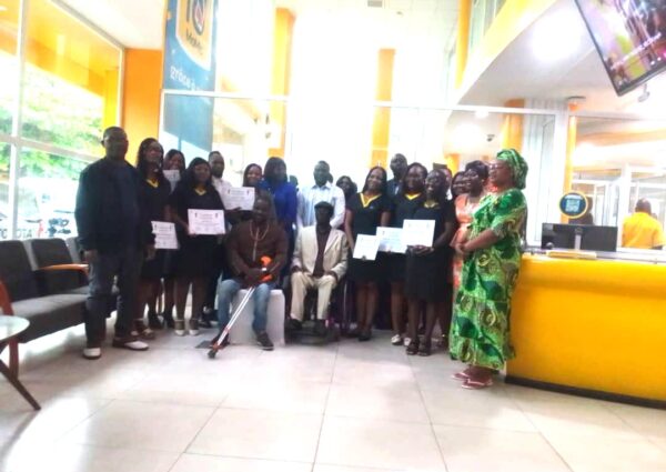 Inclusion des personnes sourdes dans la communication efficace : MTN BENIN forme son personnel sur la langue des signes