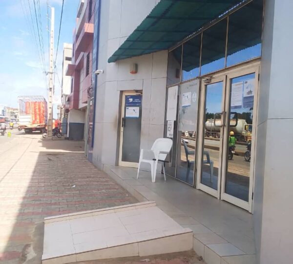 Accessibilité des personnes handicapées dans les banques : Quelques banques de Cotonou suivent les normes