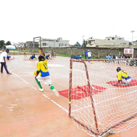 1ère édition du championnat National de Goaball pour Personnes Aveugles et Malvoyantes   “Paraclet Sport d’adjohoun ” sacré champion chez les hommes et Tout Puissant handi sport  championne chez les dames