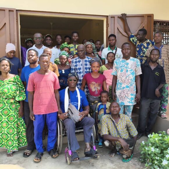 Les personnes handicapées, déjà fortement marginalisées et souvent exclues de la société, font partie des couches les plus vulnérables face aux effets du changement climatique.