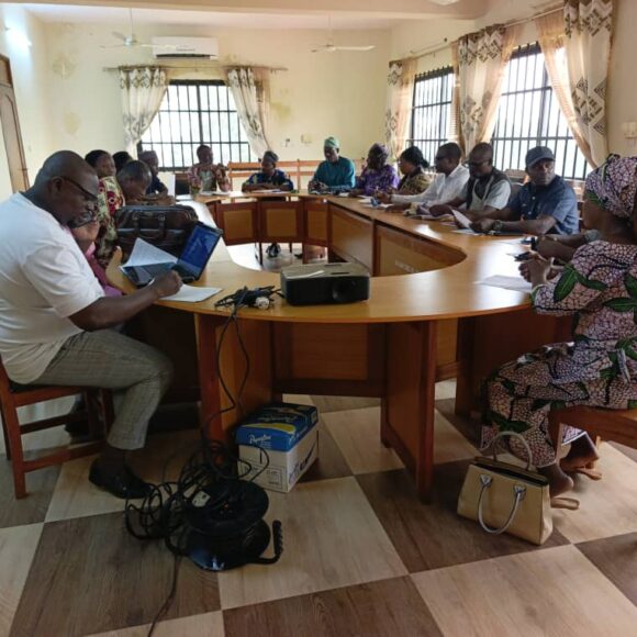 Adja-Ouèrè : un atelier d’analyse des performances scolaires pour renforcer la réussite aux examens