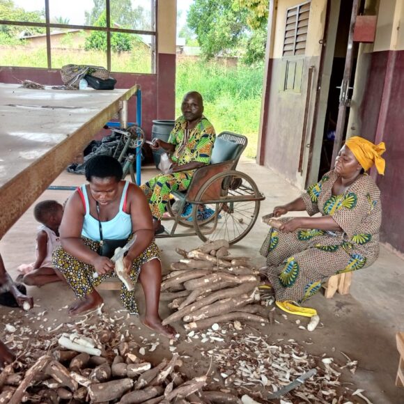 Les femmes de l’Association SEGANXO relancent officiellement la production de gari
