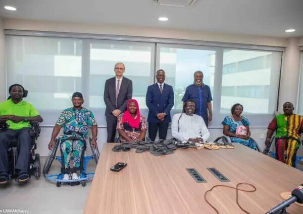 𝐑𝐞𝐦𝐢𝐬𝐞 𝐨𝐟𝐟𝐢𝐜𝐢𝐞𝐥𝐥𝐞 𝐝𝐞 𝐟𝐚𝐮𝐭𝐞𝐮𝐢𝐥𝐬 𝐫𝐨𝐮𝐥𝐚𝐧𝐭𝐬 𝐩𝐫𝐨𝐟𝐞𝐬𝐬𝐢𝐨𝐧𝐧𝐞𝐥𝐬 à 𝐥𝐚 𝐅é𝐝é𝐫𝐚𝐭𝐢𝐨𝐧 𝐇𝐚𝐧𝐝𝐢𝐛𝐚𝐬𝐤𝐞𝐭 𝐝𝐮 𝐁é𝐧𝐢𝐧